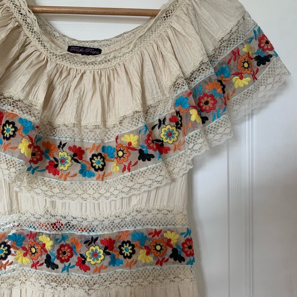 Mexican Dress - Picture 4 of 9